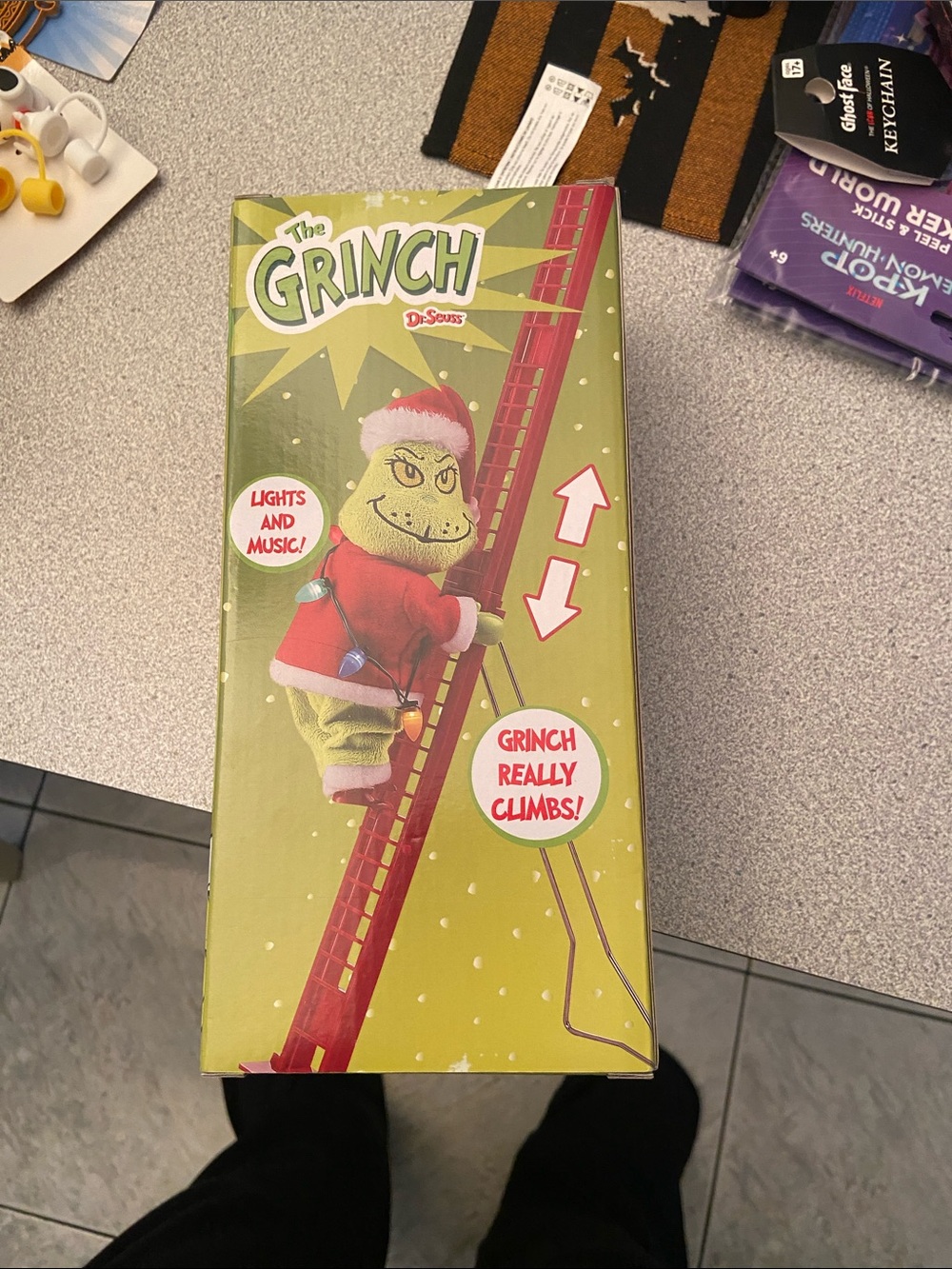 Dr. Seuss The Grinch Plush Climbing Figure - Green, Red